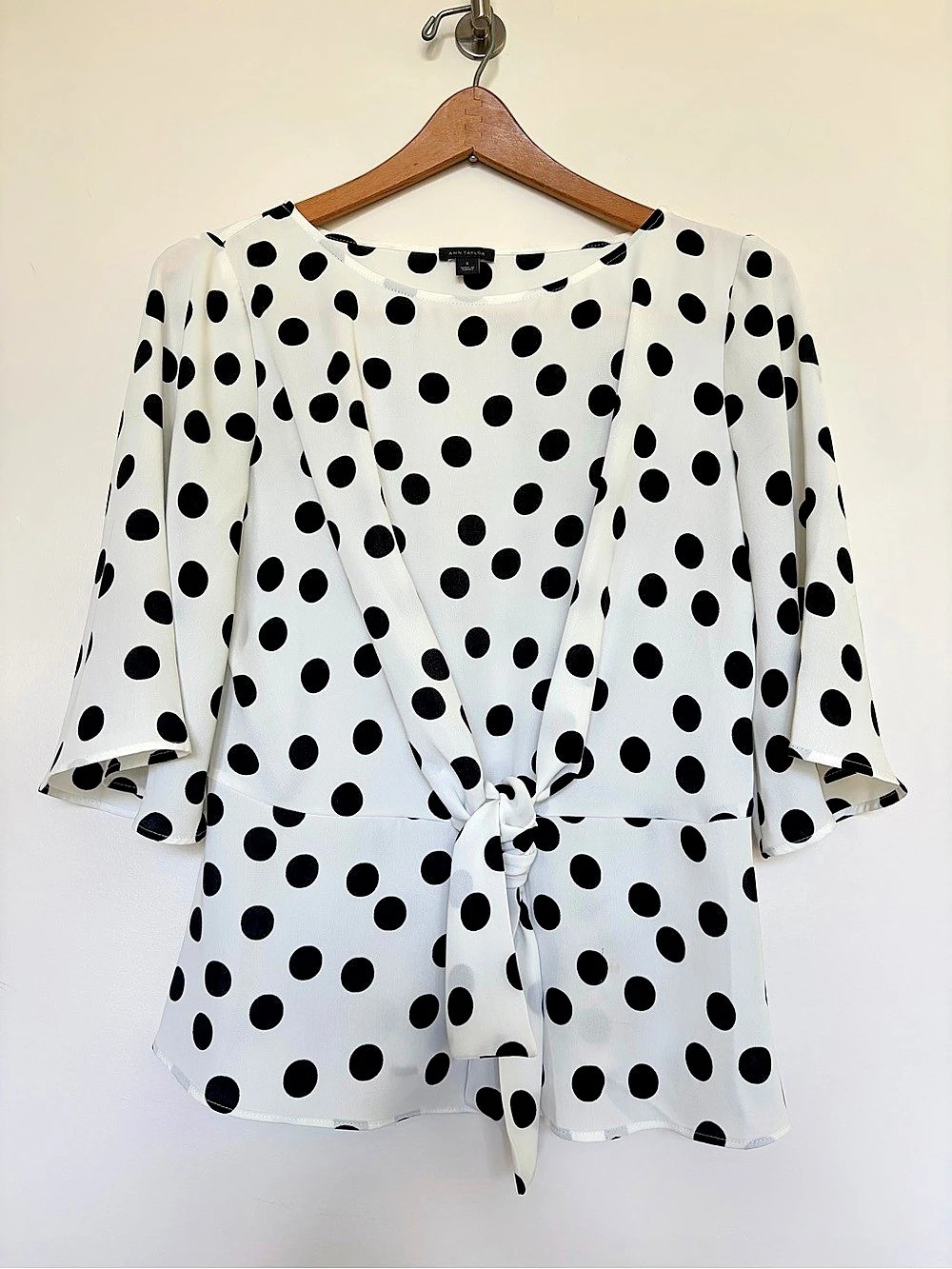 Ann Taylor Polka Dot Tie Front Blouse White & Black Small Like New